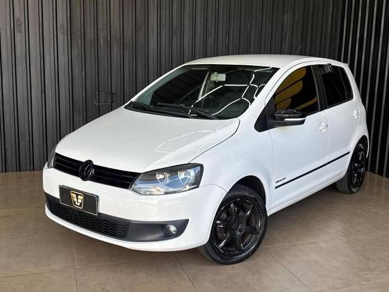 VOLKSWAGEN FOX 1.6 MI 8V FLEX 4P MANUAL VOLKSWAGEN FOX 1.6 MI 8V FLEX 4P MANUAL